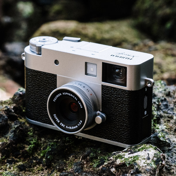 Blog: Fujifilm X-half