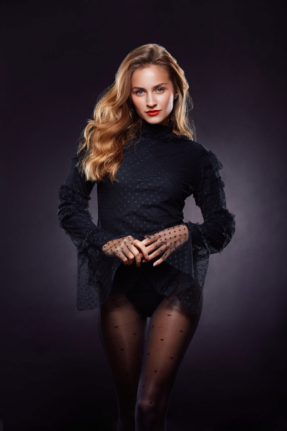 Bild von Model mit Silver Beauty Dish 44cm
