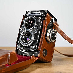 Rolleiflex 75mm F3.5 Xenotar mit Tasche und Riemen Occasion