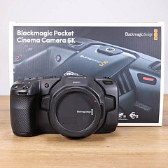 Blackmagic Pocket Cinema Camera 6K mit Canon EF Bajonett